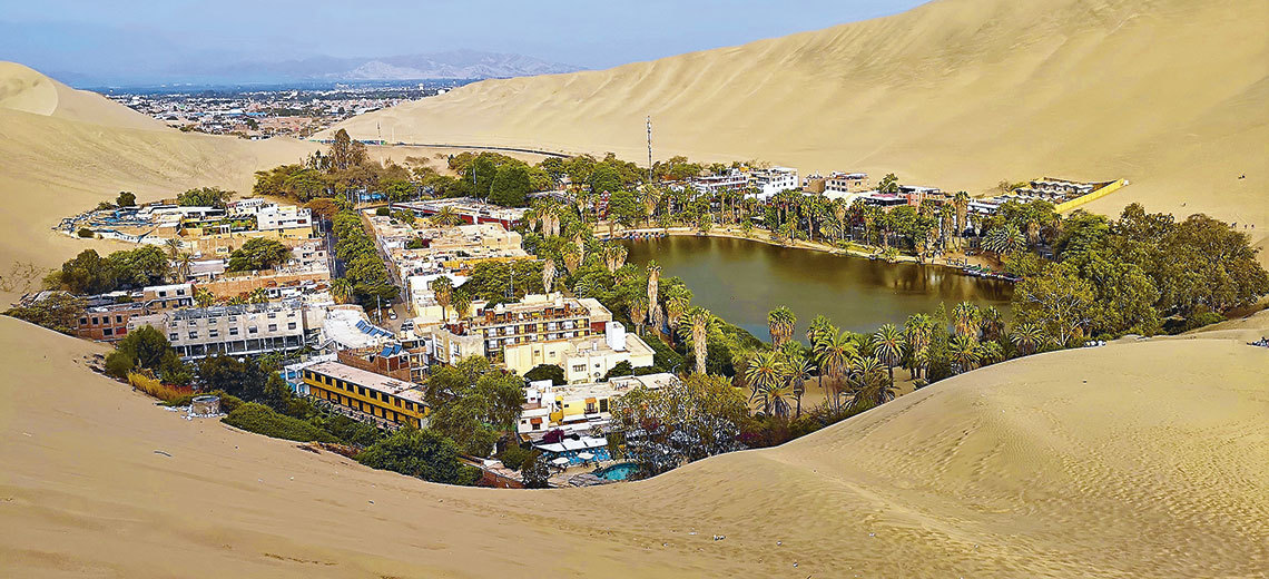 Large huacachina